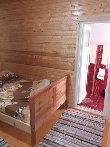 Фото номера Семейный номер с ванной комнатой Лоджи Casa Alex г. Гырда-де-Сус 21