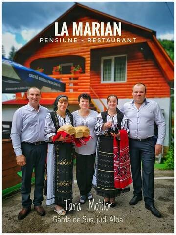 Фотографии Гостевой дом LA MARIAN Pensiune Restaurant г. Гырда-де-Сус (Румыния) №1 Фото Гостевой дом LA MARIAN Pensiune Restaurant г. Гырда-де-Сус 1
